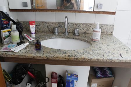 Apartamento para alugar com 83m², 2 quartos e 2 vagasBanheiro da Suíte