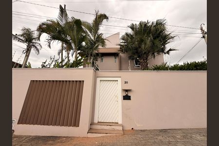 Fachada de casa à venda com 4 quartos, 500m² em Vila Agricola, Jundiaí
