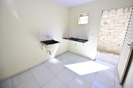 Casa para alugar com 1 quarto, 40m² em Setor Grajaú, Goiânia