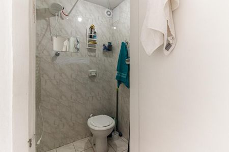 Studio para alugar com 50m², 1 quarto e sem vaga Studio para alugar com 50m², 1 quarto e sem vagaBanheiro