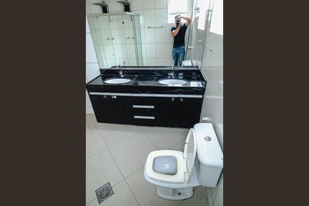 Apartamento para alugar com 340m², 4 quartos e 2 vagassuite