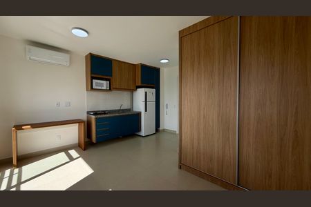 Sala 3 de kitnet/studio para alugar com 1 quarto, 25m² em Butantã, São Paulo