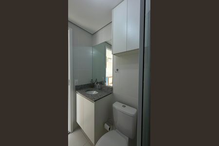 Banheiro 2 de kitnet/studio para alugar com 1 quarto, 25m² em Butantã, São Paulo