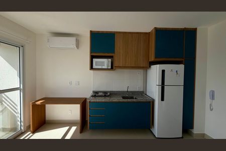 Cozinha 3 de kitnet/studio para alugar com 1 quarto, 25m² em Butantã, São Paulo