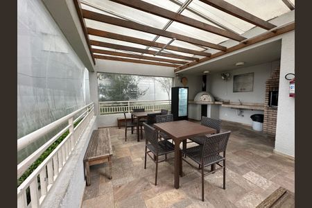 Apartamento à venda com 57m², 2 quartos e 1 vaga Apartamento à venda com 57m², 2 quartos e 1 vagaÁrea comum - Churrasqueira