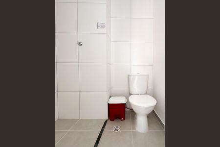 Apartamento para alugar com 38m², 2 quartos e sem vaga Apartamento para alugar com 38m², 2 quartos e sem vagaBanheiro Social