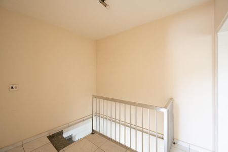 Casa à venda com 106m², 3 quartos e 1 vagaEscada