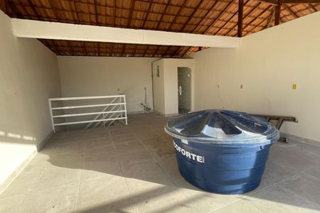 Casa para alugar com 60m², 2 quartos e 1 vagaTerraço