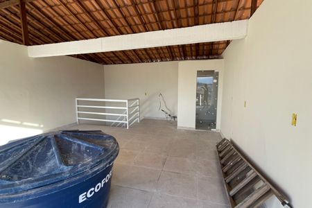 Casa para alugar com 60m², 2 quartos e 1 vagaTerraço