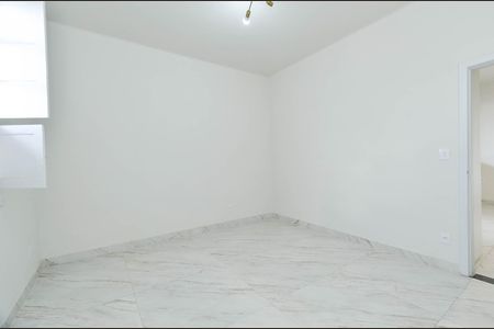 Casa para alugar com 2 quartos, 80m² em Carlos Prates, Belo Horizonte