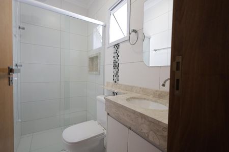 Apartamento à venda com 100m², 2 quartos e 2 vagas Apartamento à venda com 100m², 2 quartos e 2 vagasBanheiro