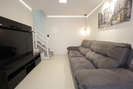Apartamento à venda com 100m², 2 quartos e 2 vagas Apartamento à venda com 100m², 2 quartos e 2 vagasSala