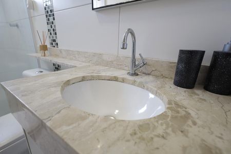 Apartamento à venda com 100m², 2 quartos e 2 vagas Apartamento à venda com 100m², 2 quartos e 2 vagasBanheiro Suíte