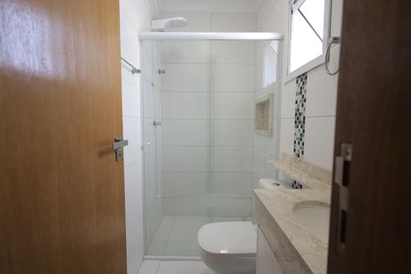 Apartamento à venda com 100m², 2 quartos e 2 vagas Apartamento à venda com 100m², 2 quartos e 2 vagasBanheiro