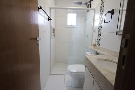 Apartamento à venda com 100m², 2 quartos e 2 vagas Apartamento à venda com 100m², 2 quartos e 2 vagasBanheiro Suíte