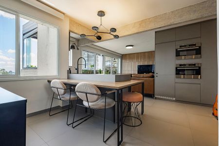 Sala/Cozinha de apartamento à venda com 1 quarto, 67m² em Pinheiros, São Paulo