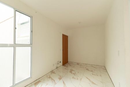 Sala  de apartamento para alugar com 2 quartos, 45m² em Caguaçu, Sorocaba