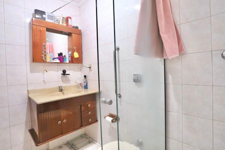 Apartamento à venda com 65m², 2 quartos e 2 vagas Apartamento à venda com 65m², 2 quartos e 2 vagasBanheiro