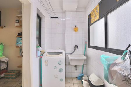 Apartamento à venda com 65m², 2 quartos e 2 vagas Apartamento à venda com 65m², 2 quartos e 2 vagasLavanderia