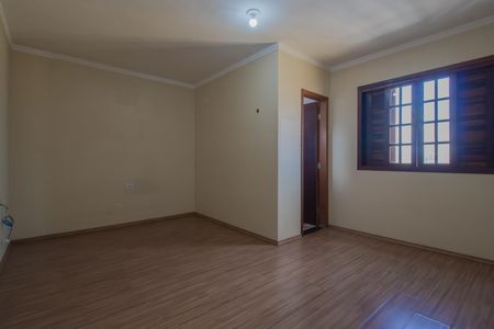 Casa para alugar com 3 quartos, 246m² em Jardim Guapituba, Mauá