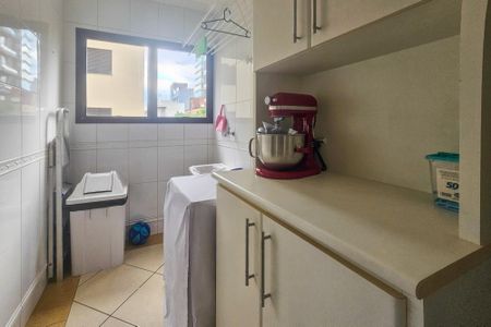 Apartamento para alugar com 205m², 3 quartos e 2 vagasÁrea de serviço 