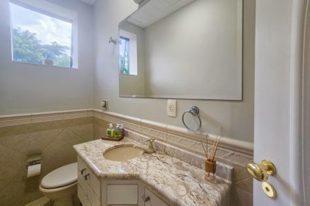 Apartamento para alugar com 205m², 3 quartos e 2 vagaslavabo