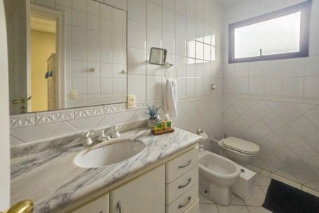 Apartamento para alugar com 205m², 3 quartos e 2 vagas Apartamento para alugar com 205m², 3 quartos e 2 vagasbanheiro da suíte 3