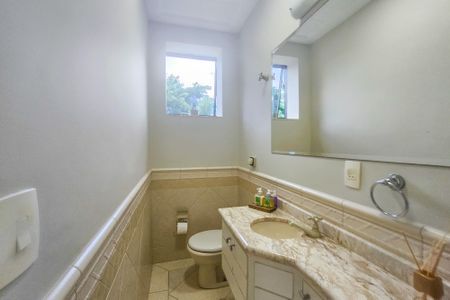 Apartamento para alugar com 205m², 3 quartos e 2 vagas Apartamento para alugar com 205m², 3 quartos e 2 vagaslavabo