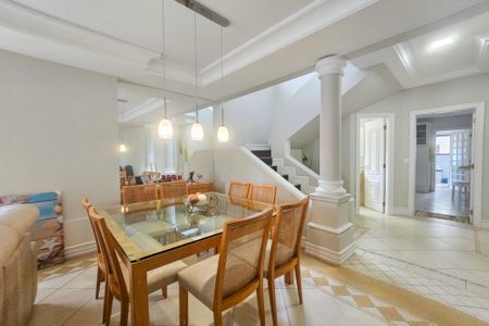 Apartamento para alugar com 205m², 3 quartos e 2 vagasSala