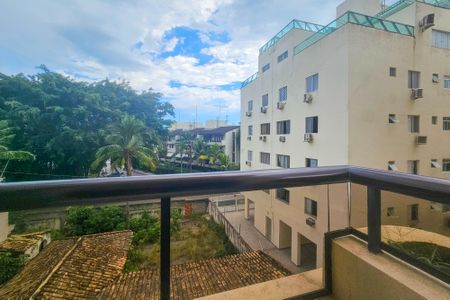 Apartamento para alugar com 205m², 3 quartos e 2 vagas Apartamento para alugar com 205m², 3 quartos e 2 vagasvaranda