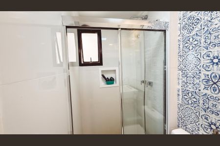 Apartamento à venda com 70m², 2 quartos e 2 vagas Apartamento à venda com 70m², 2 quartos e 2 vagasBanheiro da Suíte