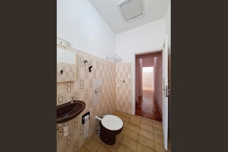 Casa para alugar com 55m², 1 quarto e sem vaga Casa para alugar com 55m², 1 quarto e sem vagaBanheiro