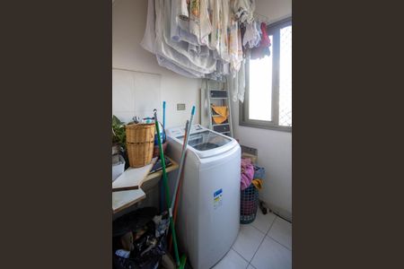 Apartamento à venda com 72m², 3 quartos e 2 vagas Apartamento à venda com 72m², 3 quartos e 2 vagasÁrea de Serviço