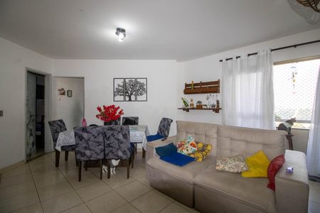 Sala  de apartamento à venda com 3 quartos, 72m² em Chácara Agrindus, Taboão da Serra