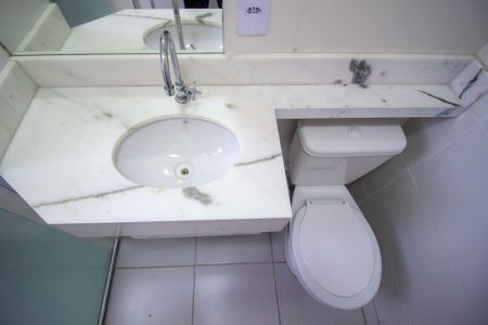 Apartamento para alugar com 57m², 2 quartos e 1 vaga Apartamento para alugar com 57m², 2 quartos e 1 vagaBanheiro