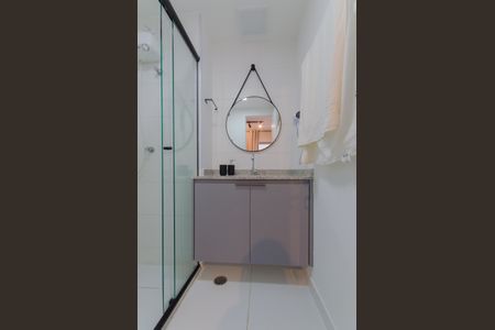 Banheiro de kitnet/studio à venda com 1 quarto, 30m² em Liberdade, São Paulo