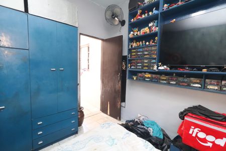 Casa à venda com 80m², 2 quartos e 2 vagasQuarto 1