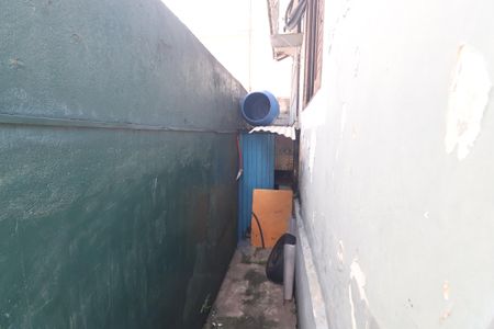 Casa à venda com 80m², 2 quartos e 2 vagasQuintal