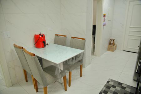 Apartamento à venda com 97m², 3 quartos e 1 vagaCozinha 