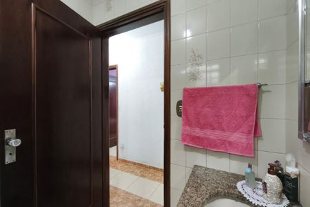 Casa à venda com 300m², 3 quartos e 3 vagasBanheiro Social