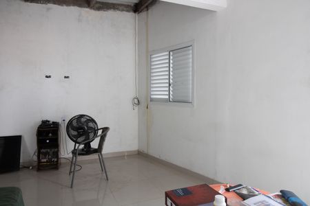 Casa à venda com 200m², 4 quartos e 2 vagas Casa à venda com 200m², 4 quartos e 2 vagasQuarto 4