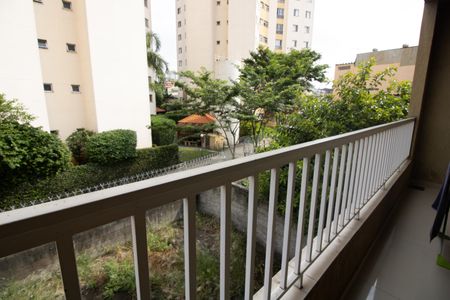 Casa à venda com 200m², 4 quartos e 2 vagas Casa à venda com 200m², 4 quartos e 2 vagasvaranda sala