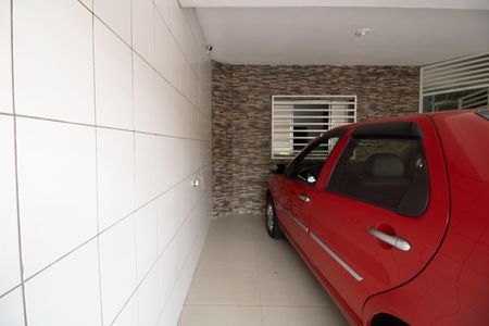 Casa à venda com 200m², 4 quartos e 2 vagas Casa à venda com 200m², 4 quartos e 2 vagasGaragem