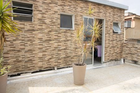 Casa à venda com 200m², 4 quartos e 2 vagas Casa à venda com 200m², 4 quartos e 2 vagasvaranda