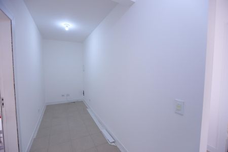 Casa para alugar com 100m², 2 quartos e 2 vagas Casa para alugar com 100m², 2 quartos e 2 vagasCorredor