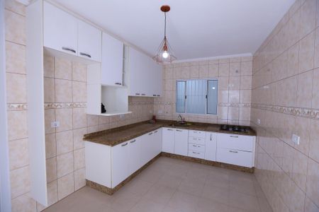 Casa para alugar com 100m², 2 quartos e 2 vagas Casa para alugar com 100m², 2 quartos e 2 vagasCozinha