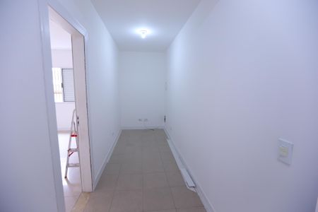 Casa para alugar com 100m², 2 quartos e 2 vagas Casa para alugar com 100m², 2 quartos e 2 vagasCorredor