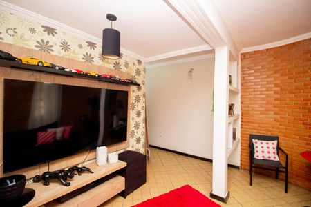 Sala de TV de casa à venda com 4 quartos, 283m² em Oitis, Contagem