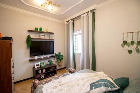 Casa à venda com 283m², 4 quartos e 4 vagasQuarto 3