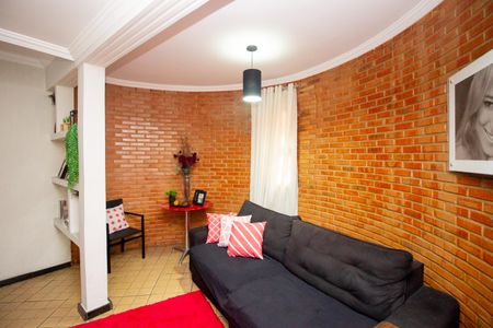 Sala de TV de casa à venda com 4 quartos, 283m² em Oitis, Contagem